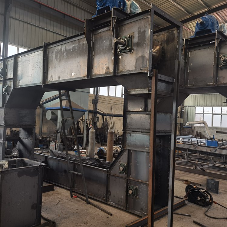 Z型斗式提升機(jī)如何實(shí)現(xiàn)過(guò)載保護(hù)安全運(yùn)行 (z型斗式提升機(jī)藥品行業(yè))